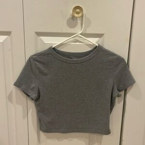 simple, basic gray cropped baby tee